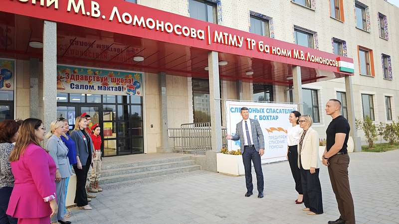 В школе гости из Фонда поддержки гуманитарных наук «Моя история» (при Минпросвещения РФ) и Алтайского государственного педагогического университета